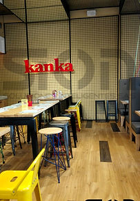 Parlante instalado en restaurante